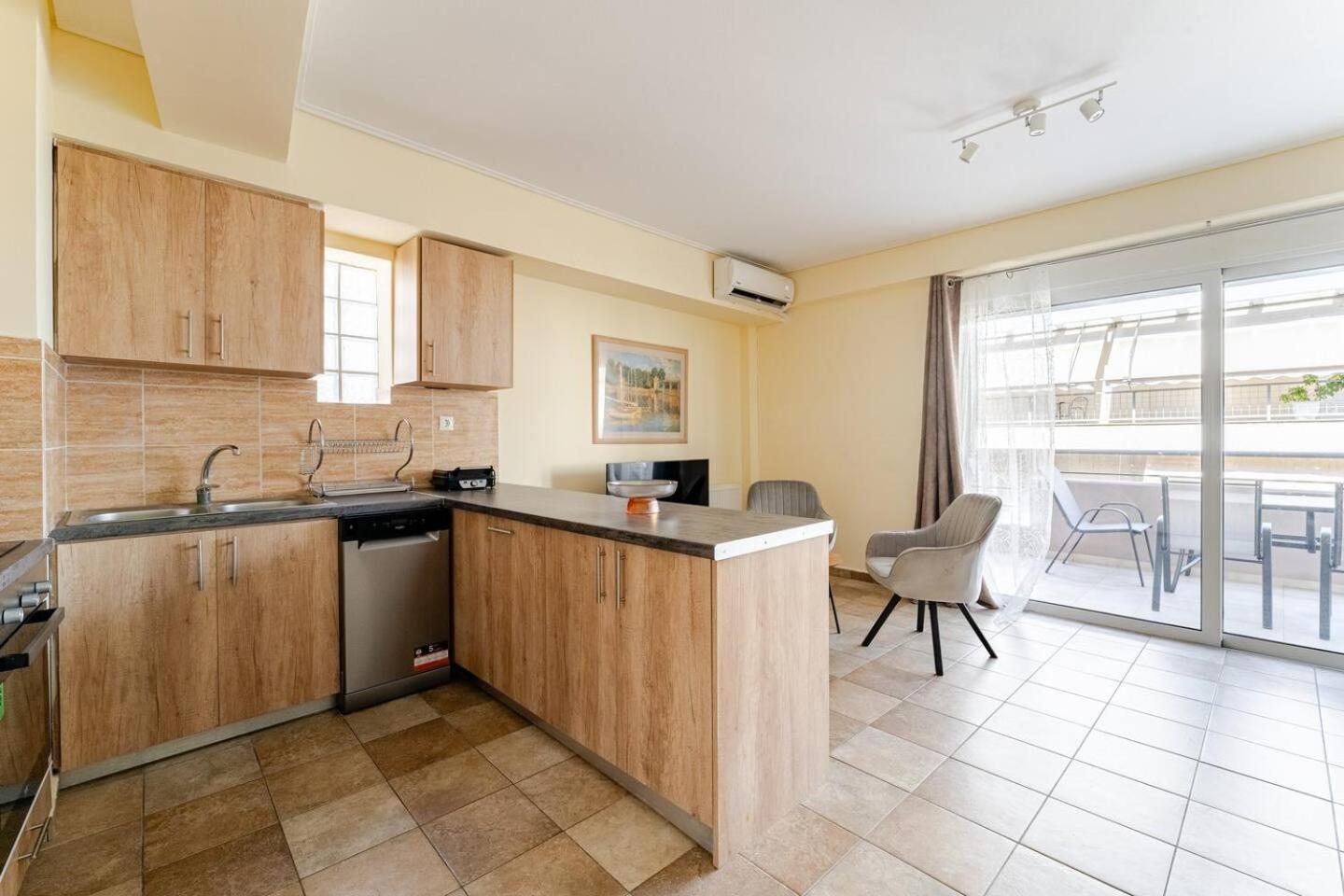 Lux & Style 75Sqm With Private Parking In Athens Apartment Luaran gambar